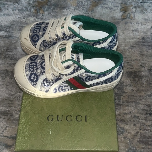 Authentic Gucci Sneakers - Picture 2 of 4